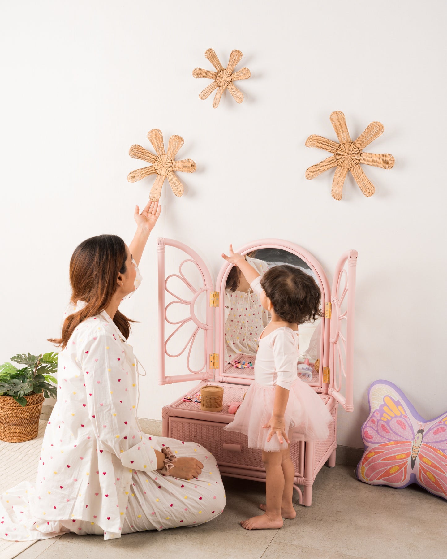 Flower wall decor