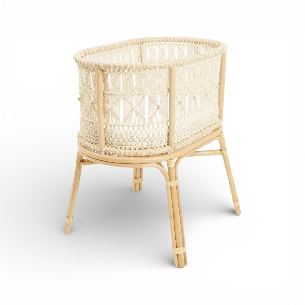 Little Lamb Bassinet