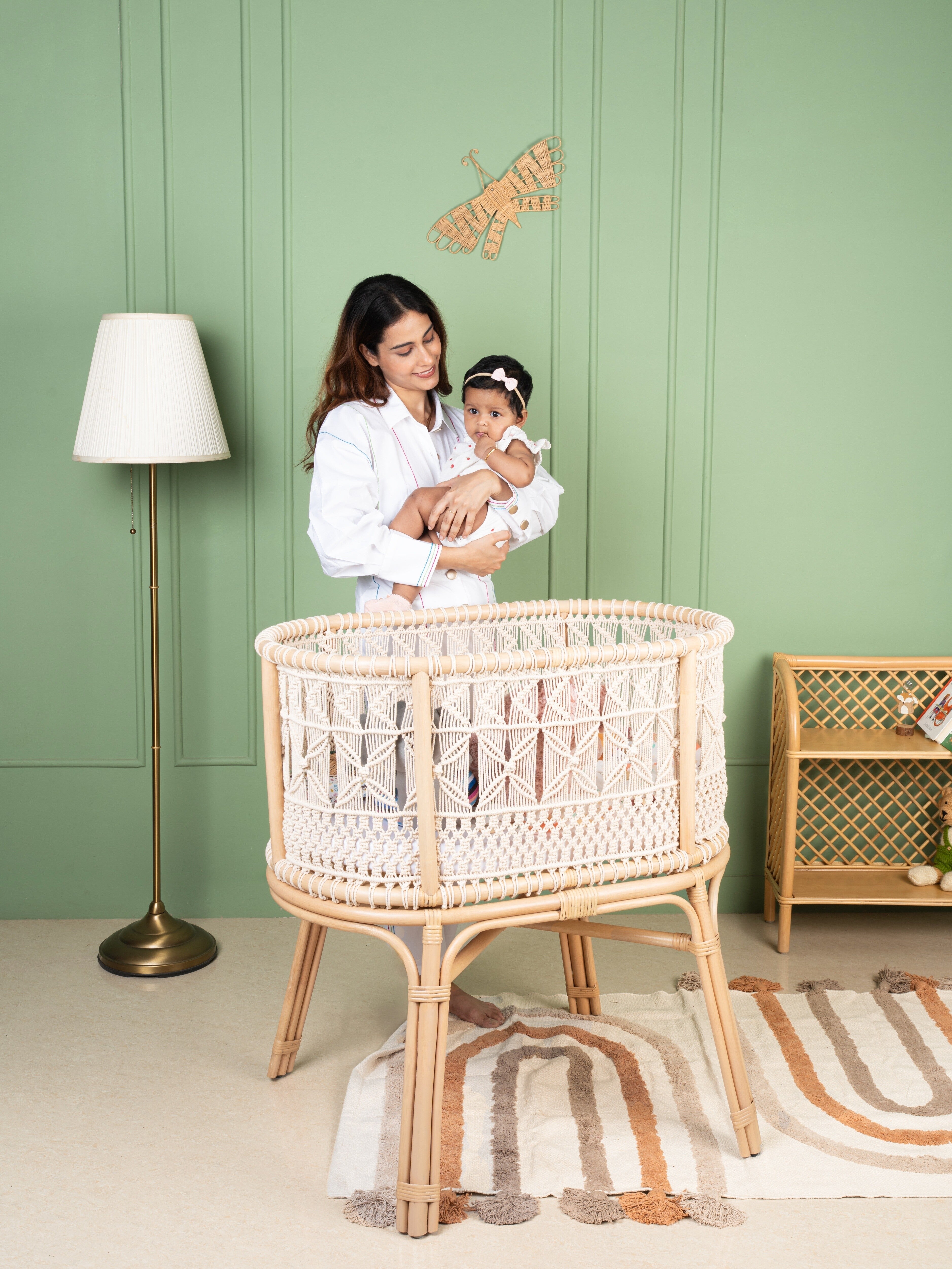 Little Lamb Bassinet