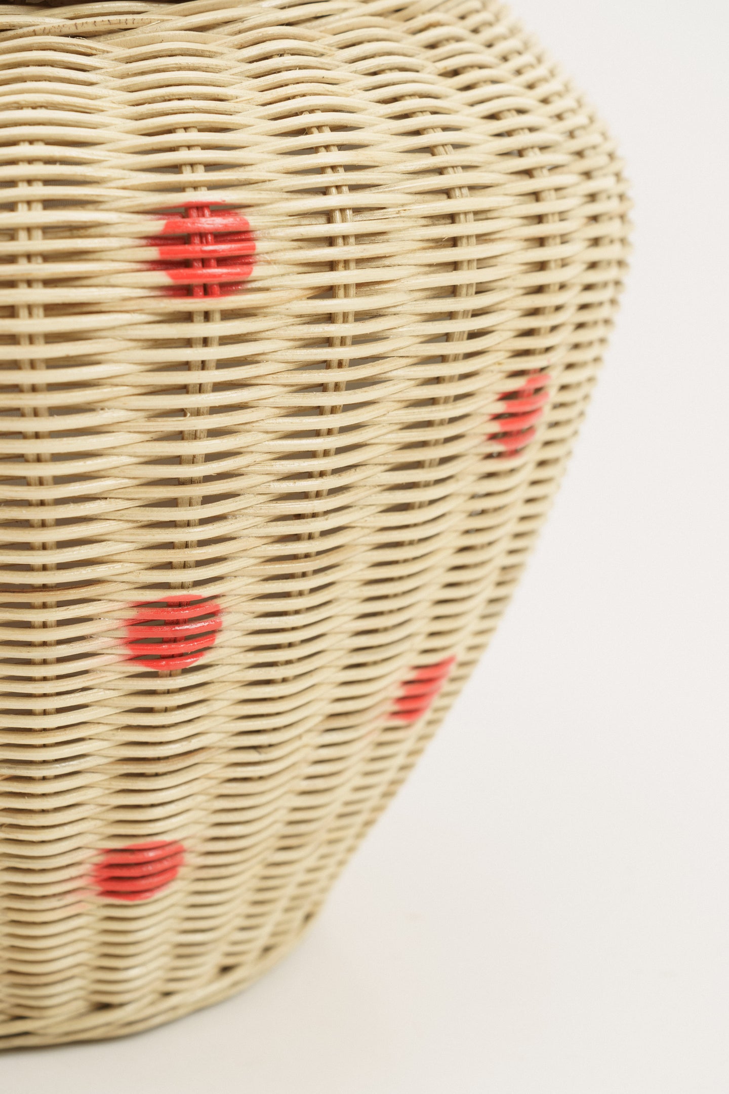 Order rattan storage basket