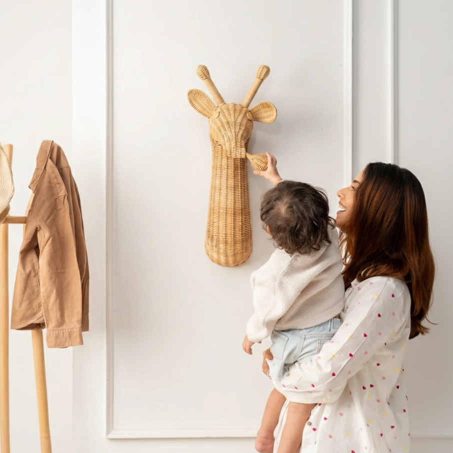 Geoff the Giraffe Head Wall Decor