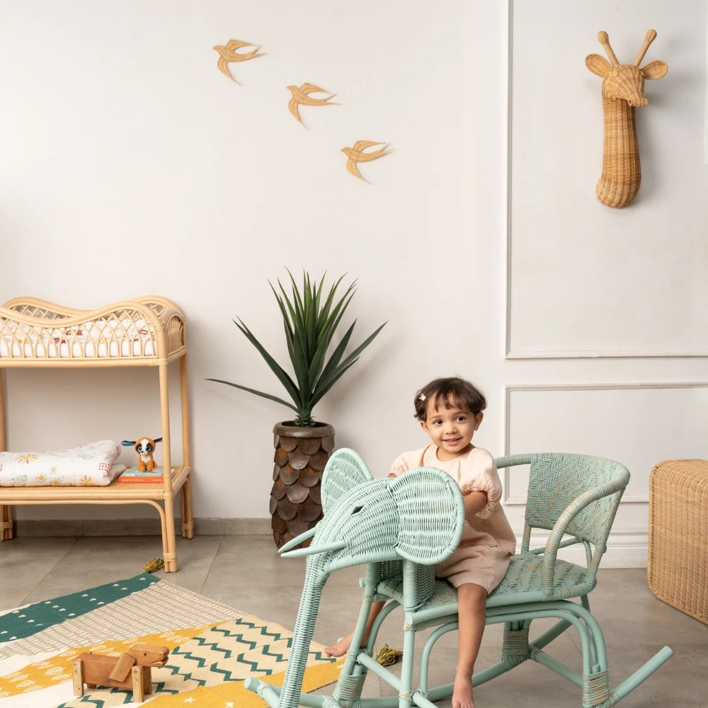 Geoff the Giraffe Head Wall Decor