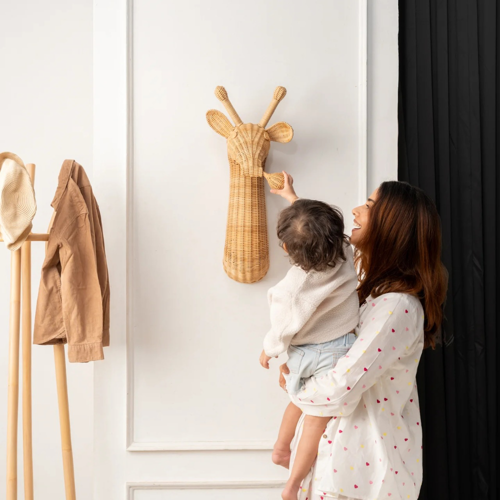 Geoff the Giraffe Head Wall Decor