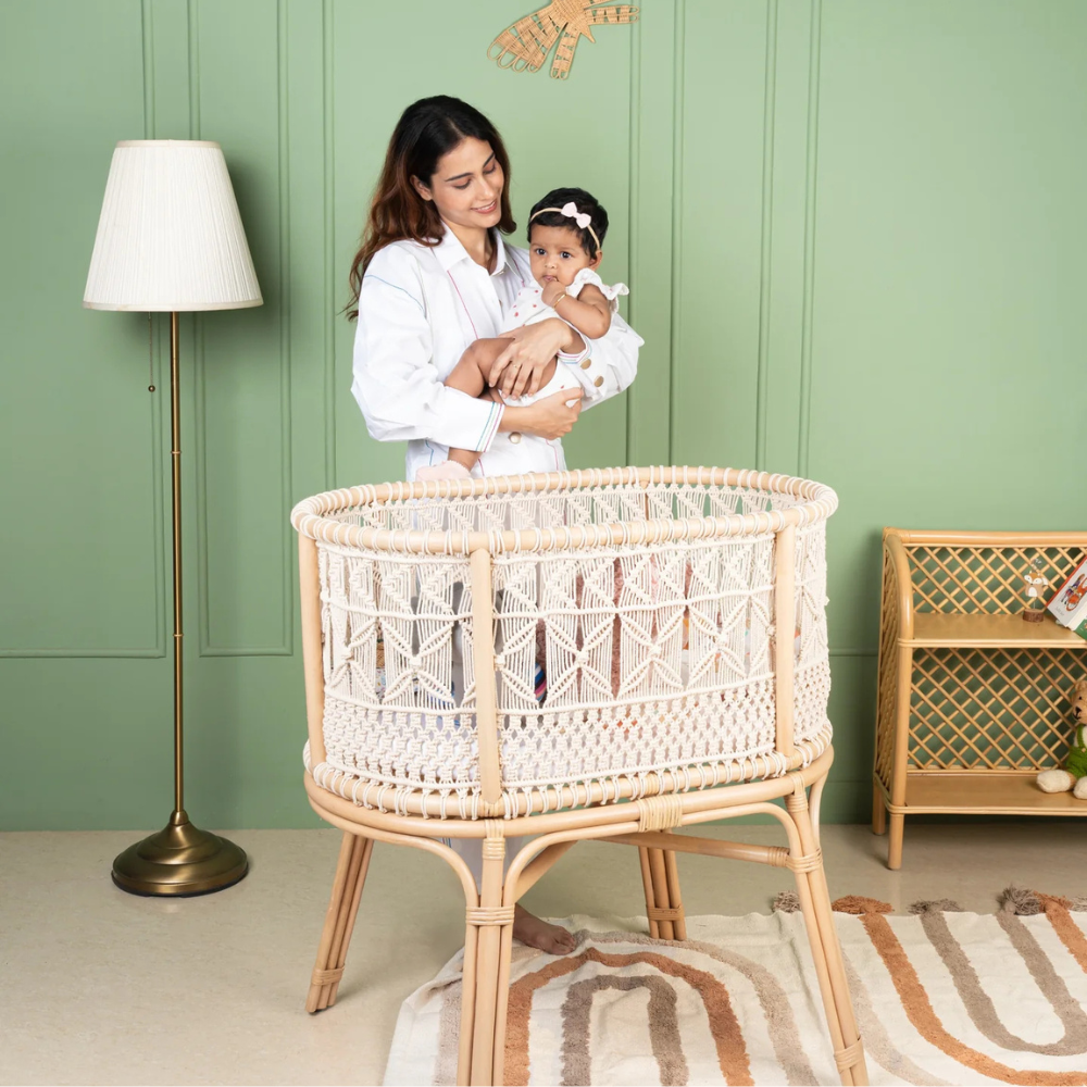 Little Lamb Bassinet