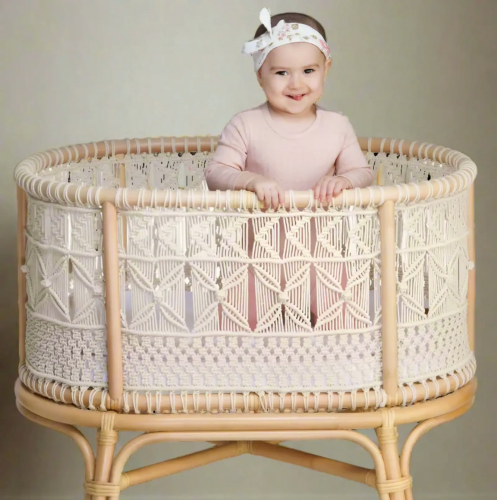 Little Lamb Bassinet
