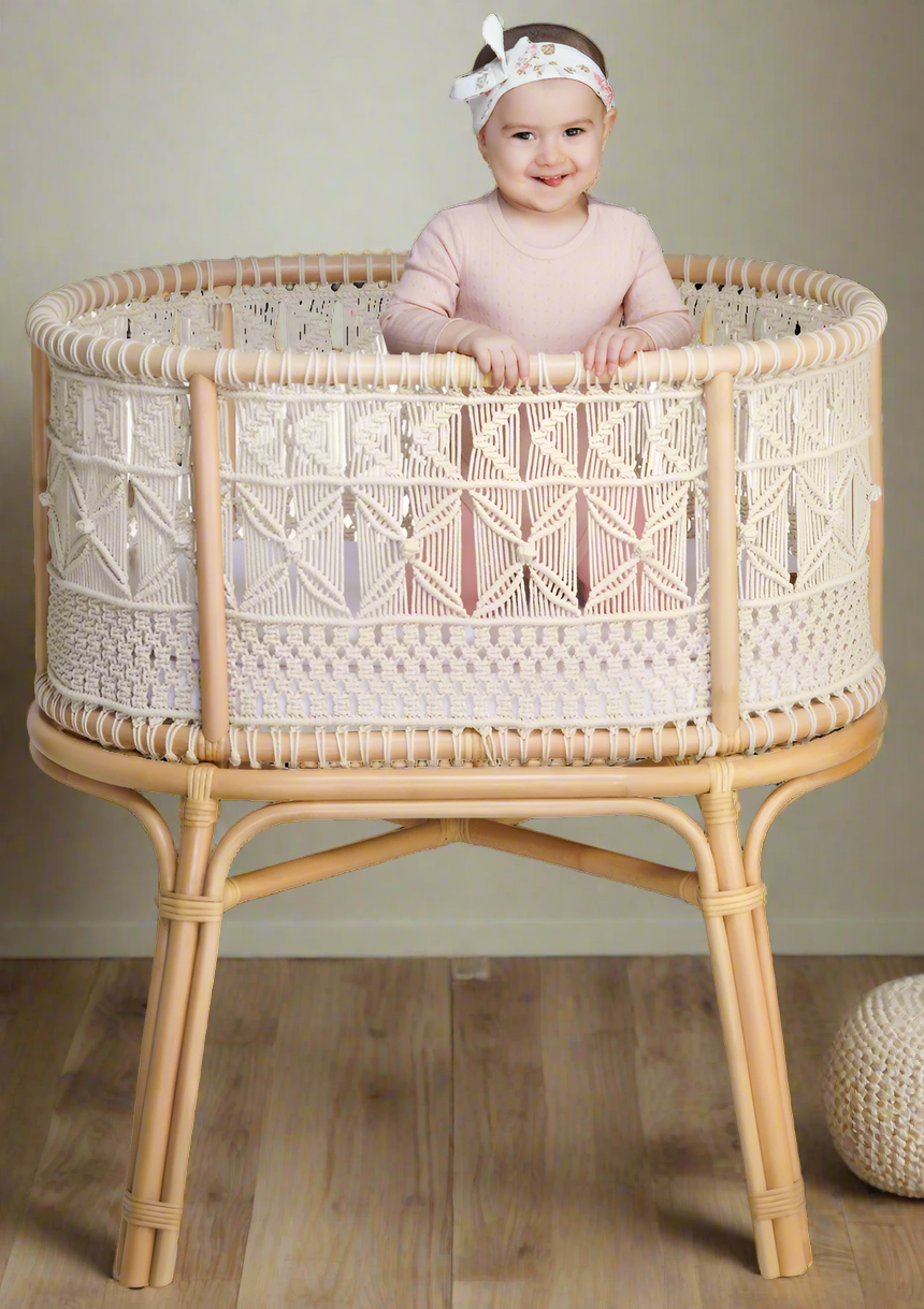 Little Lamb Bassinet